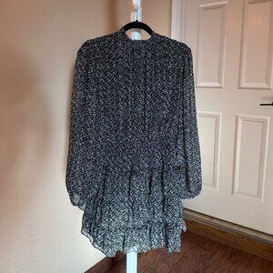 Express Black & White Tiered Long Sleeve Mini Dress – Size L